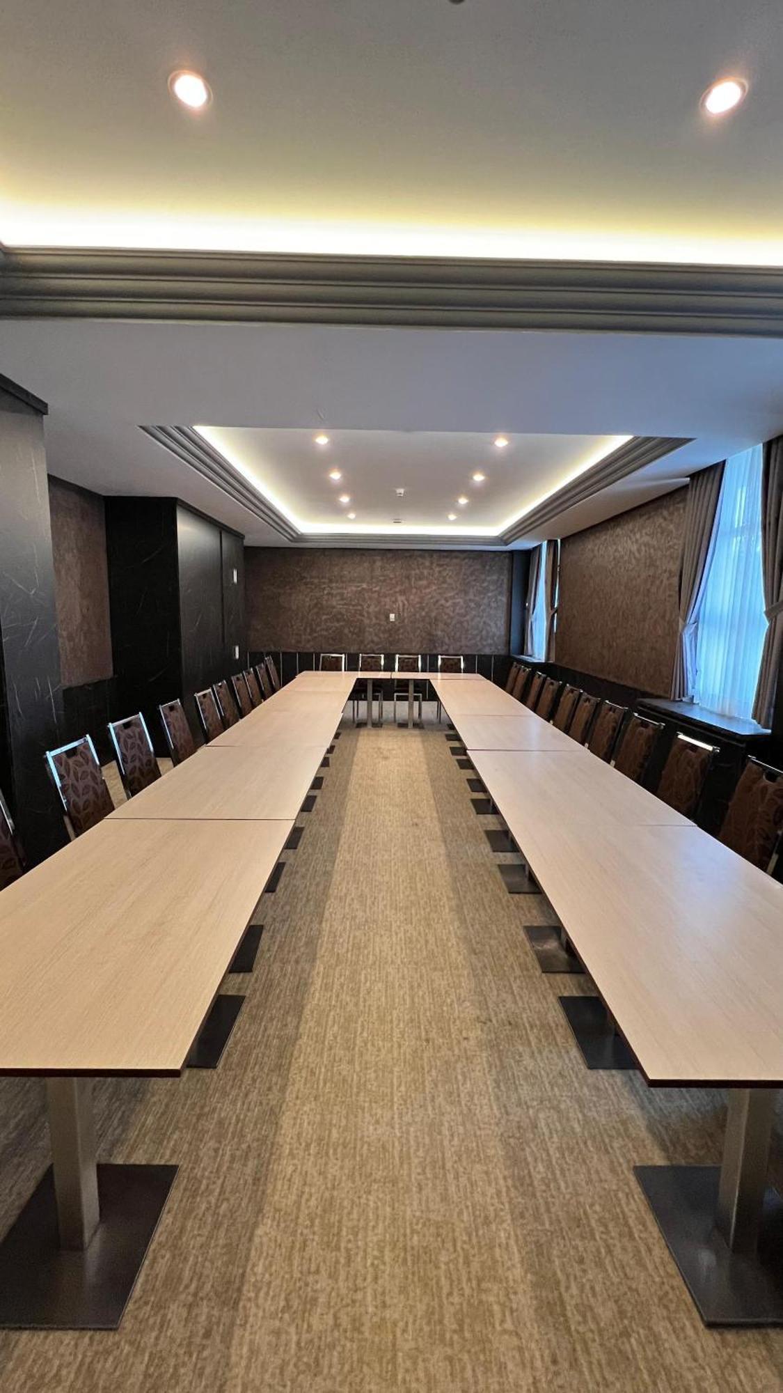 Dafne Hotel Ankara Buitenkant foto