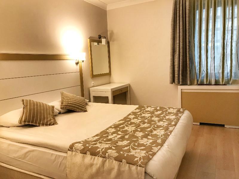 Dafne Hotel Ankara Buitenkant foto